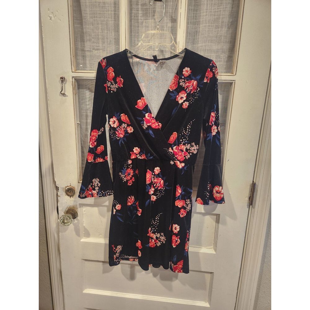H&M Divided Velvet Floral Dress